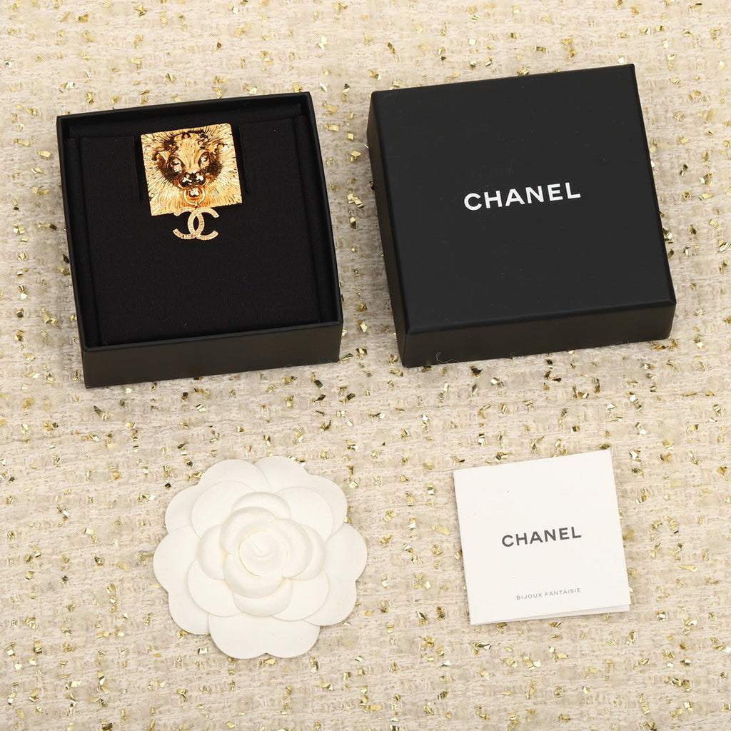 Chanel Tiger 18K Gold Brooch