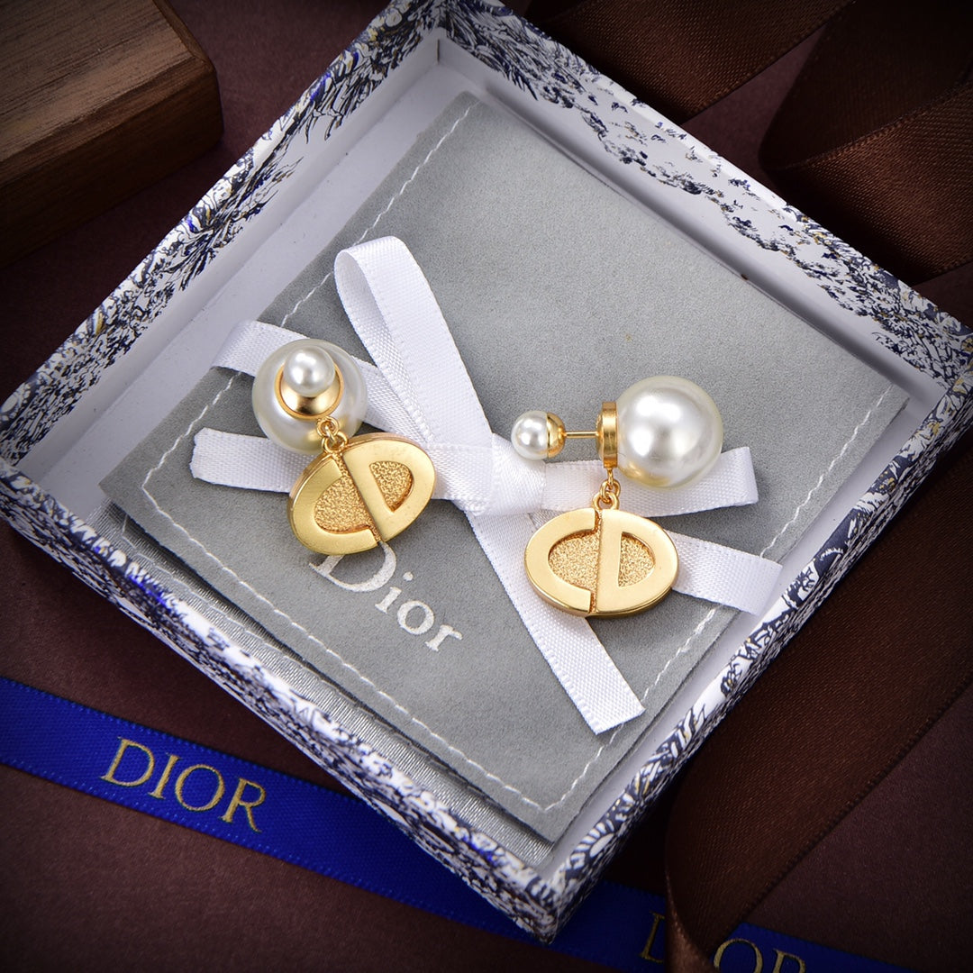 Dior Tribales Pearls 18K Gold Earrings
