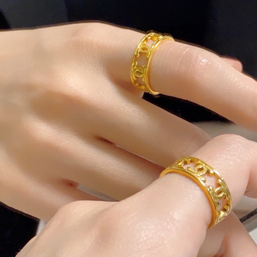 Chanel Vintage Openwork 18K Gold Ring