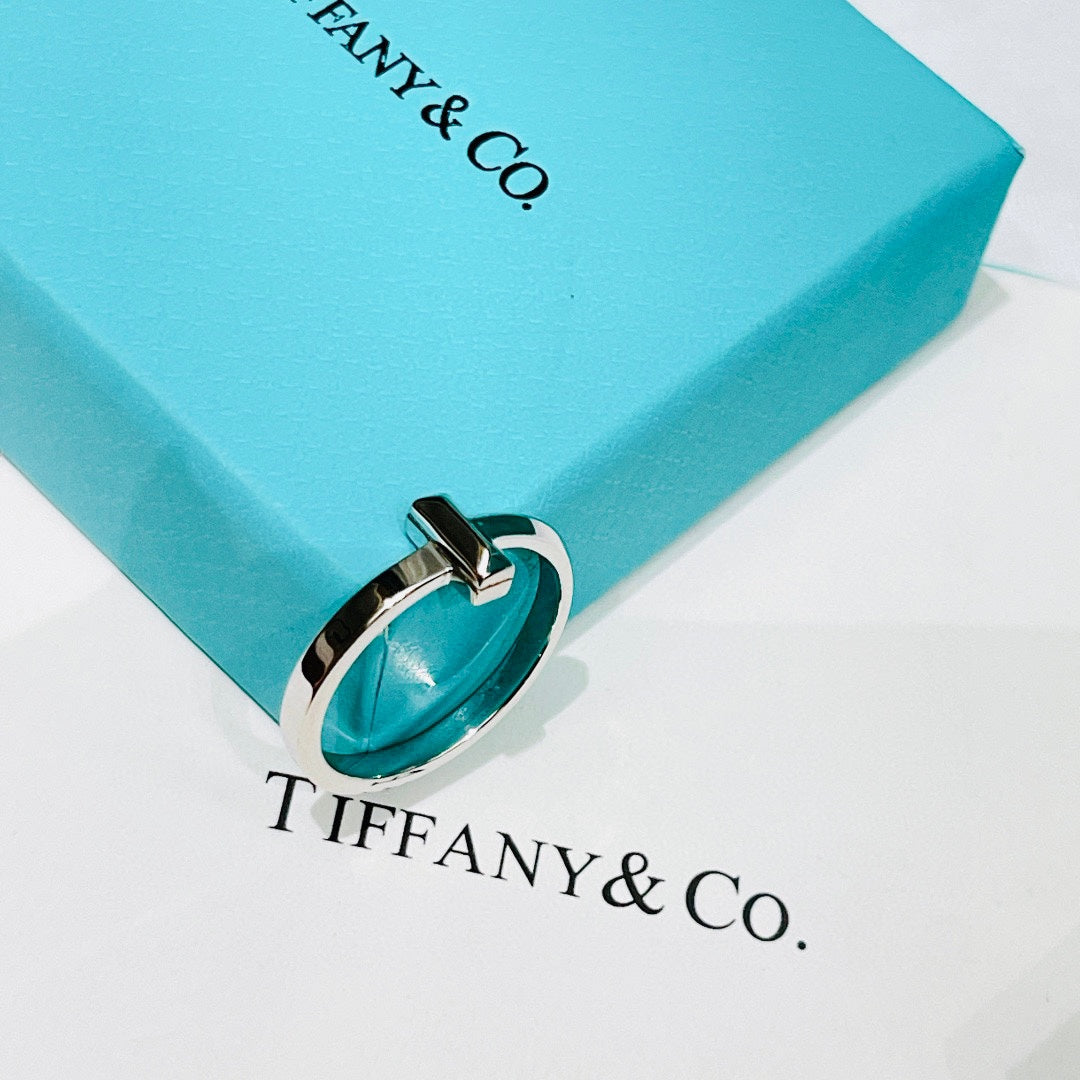 Tiffany T1 18K Gold Ring