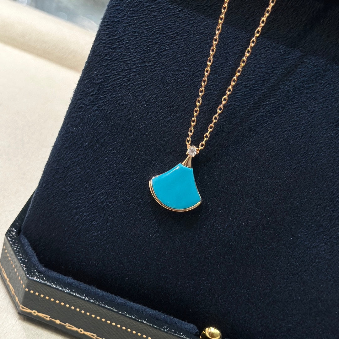 Bvlgari BVLGARI Dream Turquoise Pendant 18K Gold Necklace