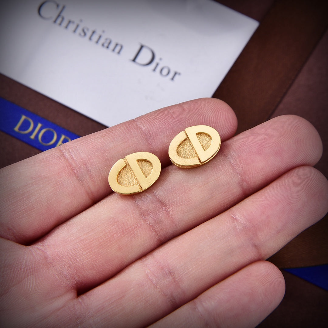 Dior Forever 18K Gold Earrings