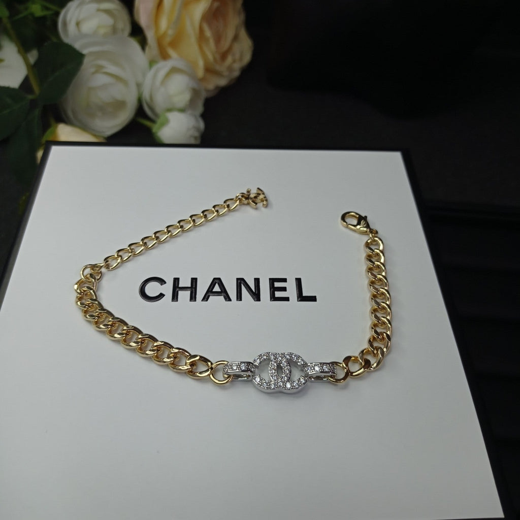 Chanel Diamond Chain 18K Gold Bracelet