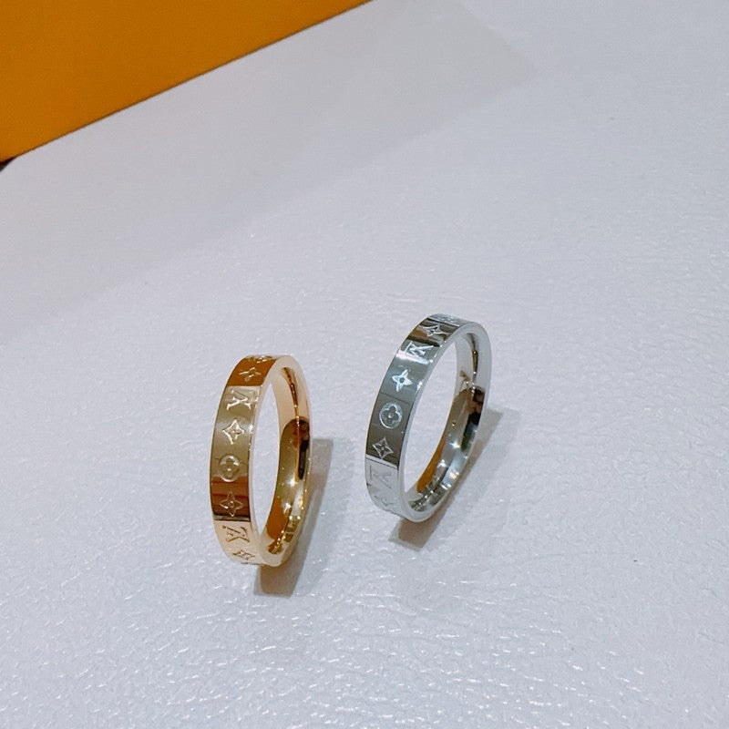 Louis Vuitton Instinct Set of Two Gold 18K Gold Ring