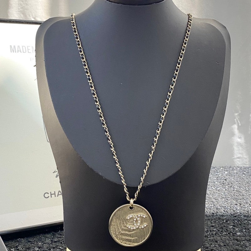 Chanel 22S Vintage 18K Gold Necklace