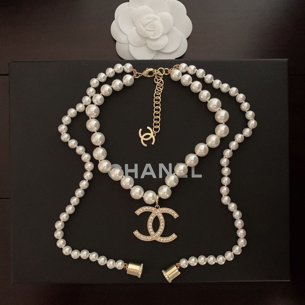 Chanel Pearls Long 18K Gold Necklace