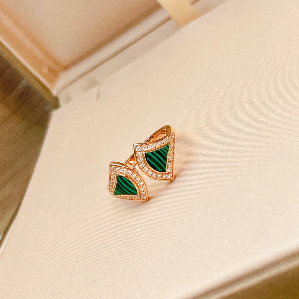 Bvlgari Dream Malachite 18K Gold Ring