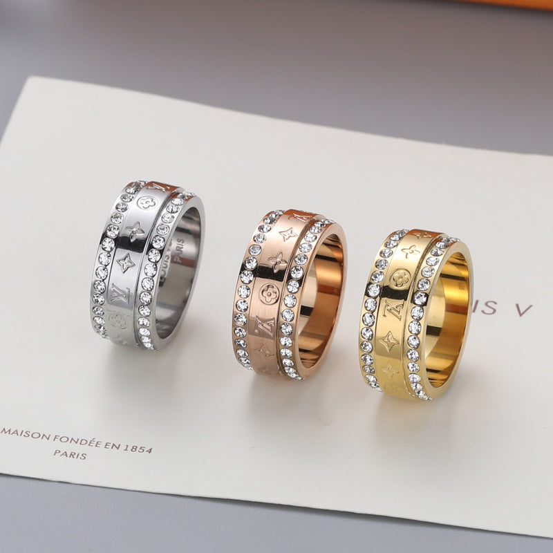 Louis Vuitton Catch Diamonds 18K Gold Ring
