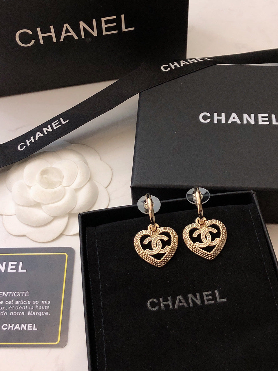 Chanel Heart Strass 18K Gold Earrings