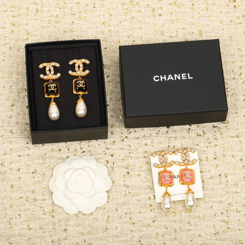 Chanel Long Pearl Pendant 18K Gold Earrings