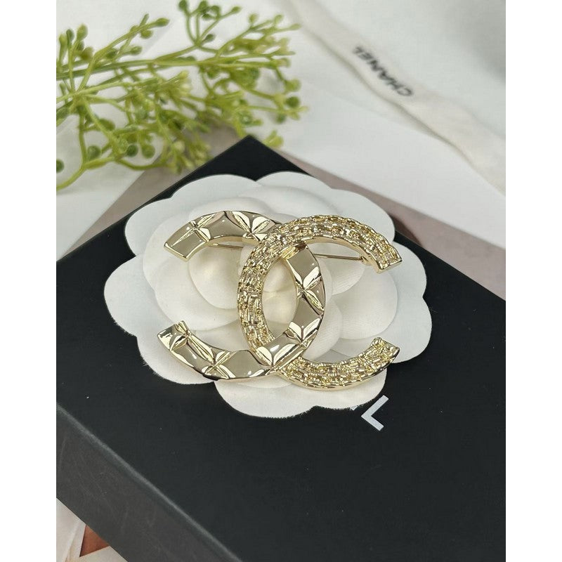 Chanel Gold 18K Gold Brooch