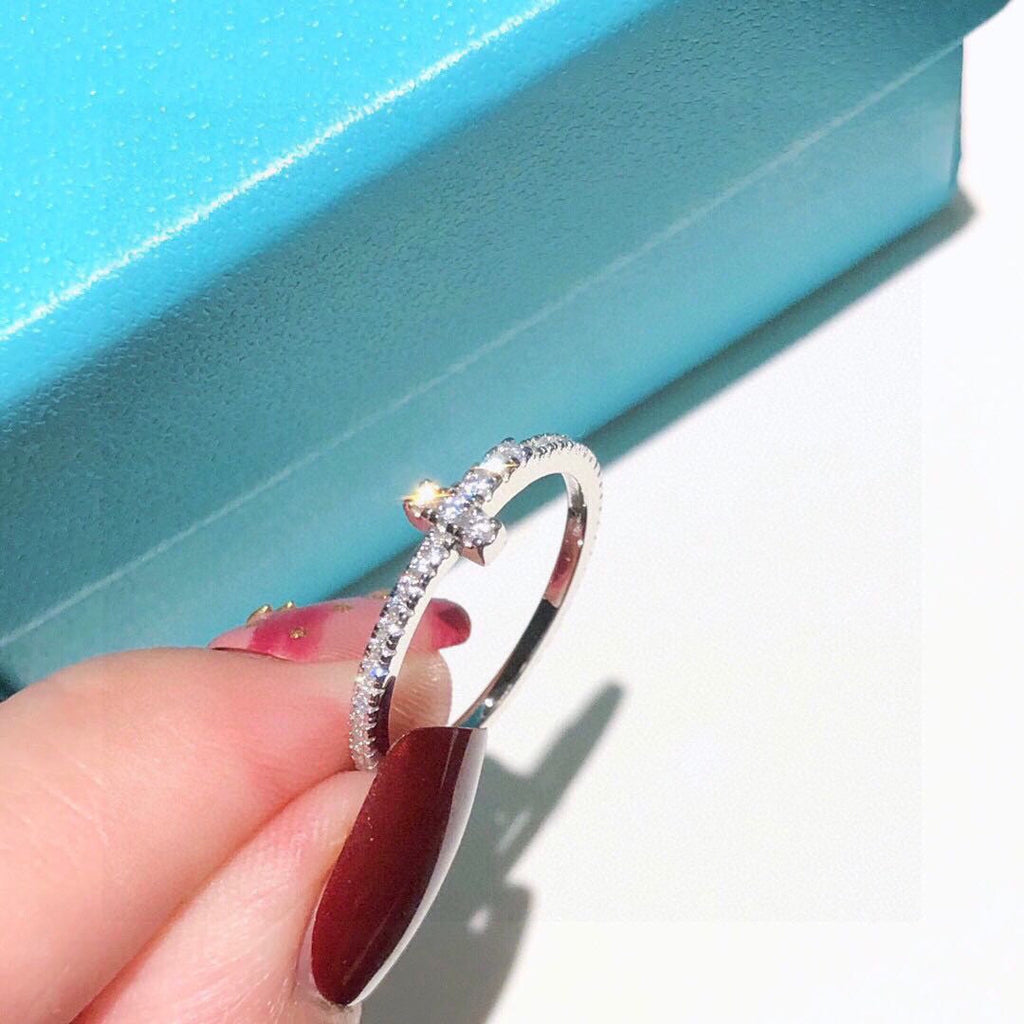 Tiffany Diamond Wire 18K Gold Ring