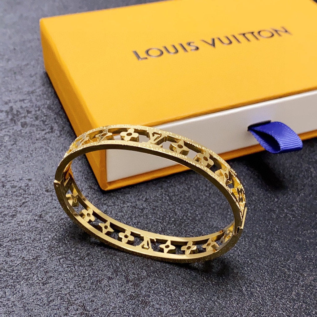 Louis Vuitton Crystal Hollow 18K Gold Bracelet