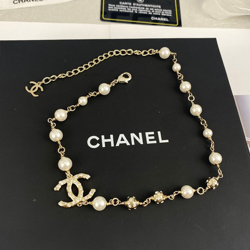 Chanel White Pearls 18K Gold Necklace