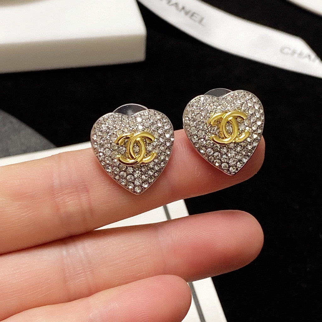 Chanel Heart Diamonds 18K Gold Earrings