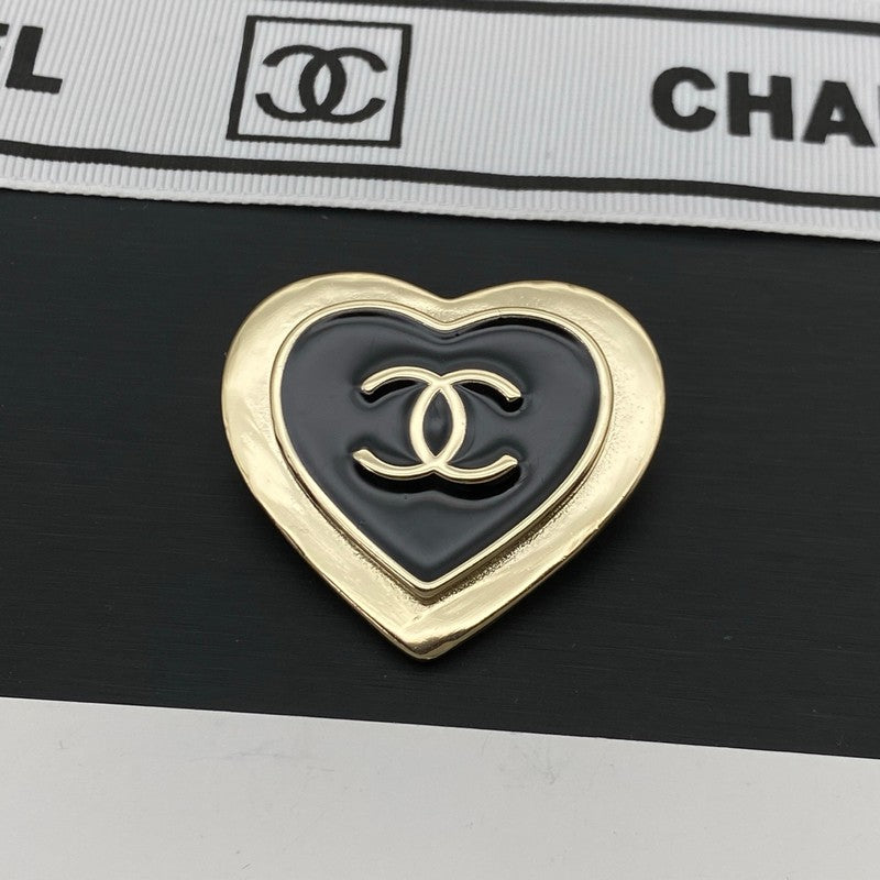 Chanel Black Heart Gold 18K Gold Brooch