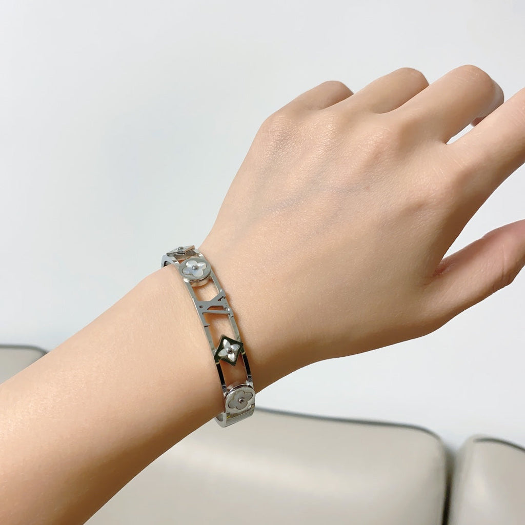 Louis Vuitton Crystal Studded 18K Gold Bracelet