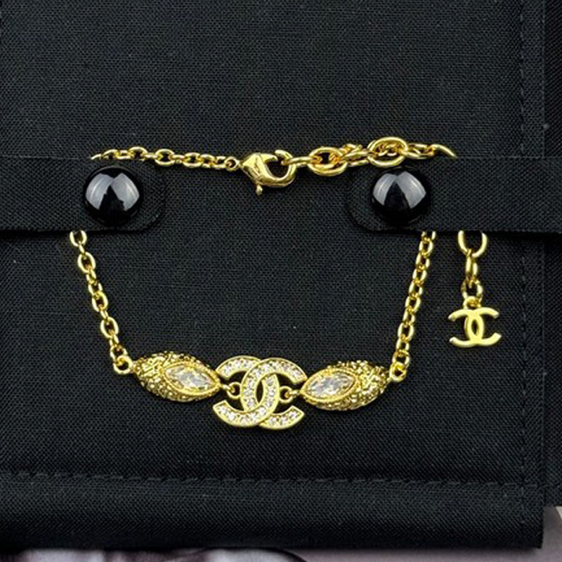 Chanel 26C Diamond Gold 18K Gold Bracelet