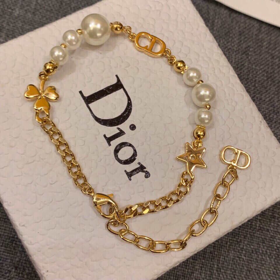 Dior Petie Pearls 18K Gold Bracelet