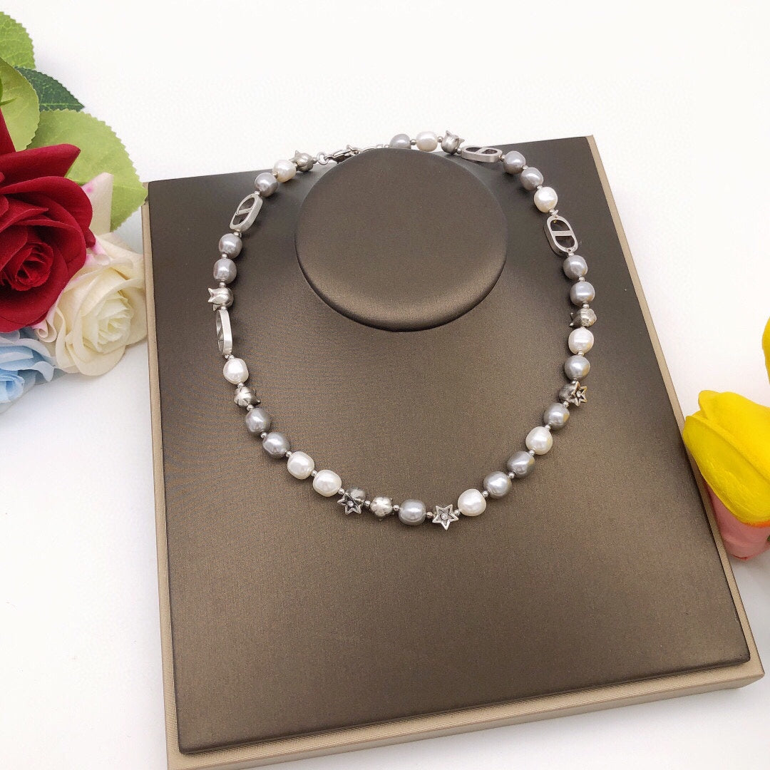 Dior Pearls And Stars 18K Gold Necklace