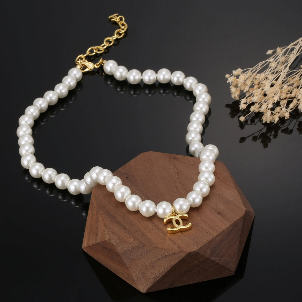 Chanel Pearls 18K Gold Necklace