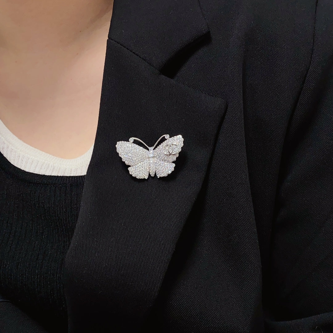 Chanel Butterfly Diamonds 18K Gold Brooch