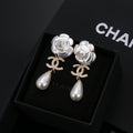 Chanel Flower Pearl 18K Gold Earrings