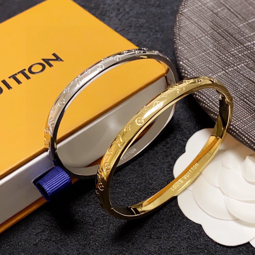 Louis Vuitton Monogram 18K Gold Bracelet