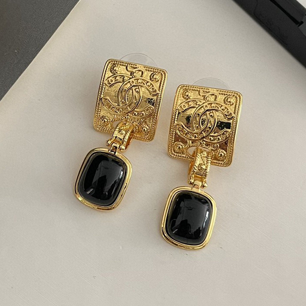 Chanel Black Pearl 18K Gold Earrings
