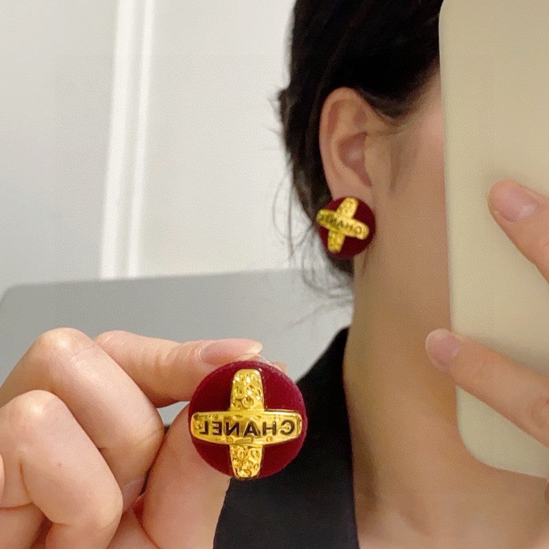 Chanel Red 18K Yellow Gold Earrings