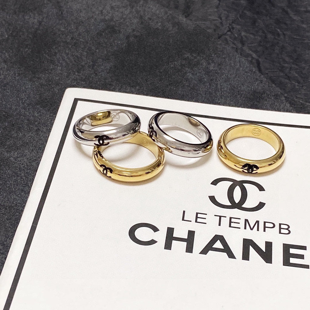Chanel Coco 18K Gold Ring