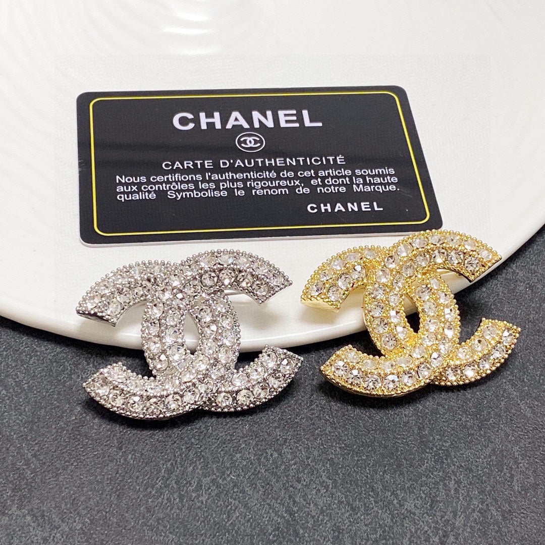 Chanel Diamonds 18K Gold Brooch