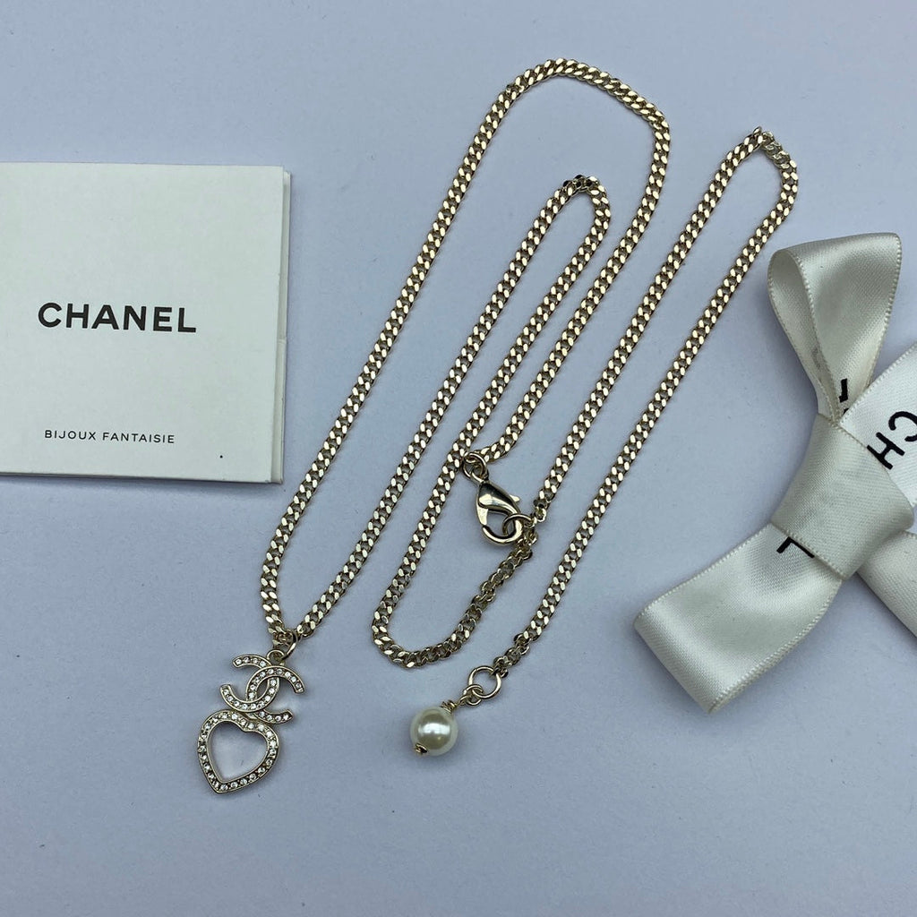 Chanel Heart Chain 18K Gold Necklace