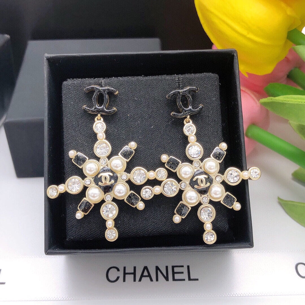 Chanel Snow Flowers 18K Gold Earrings