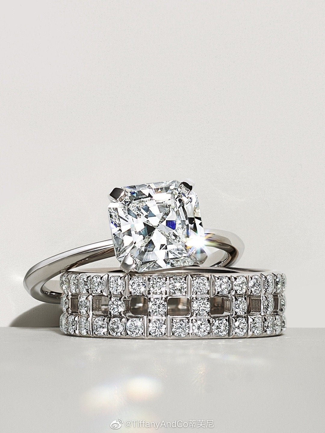 Tiffany True Engagement 18K Gold Ring