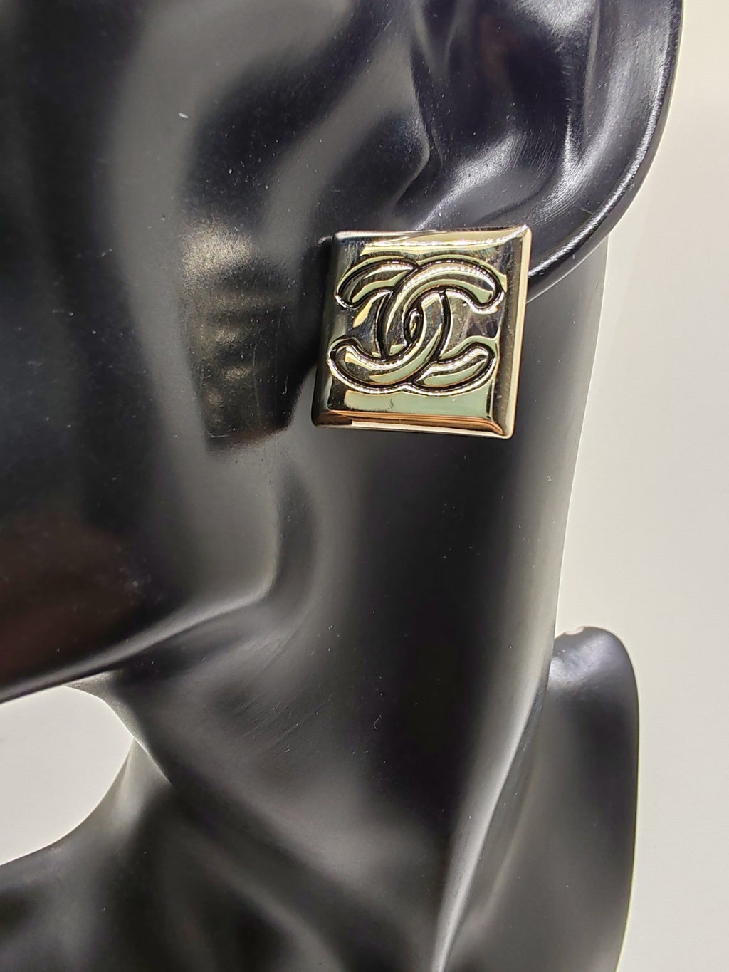 Chanel Smooth Block 18K Gold Earrings