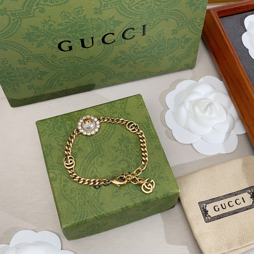 Gucci Double Interlocking Gucci Pearl Chain 18K Gold Bracelet