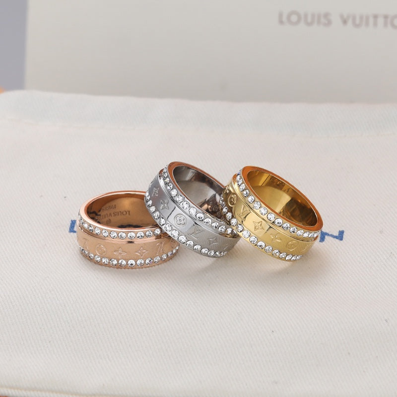 Louis Vuitton Catch Diamonds 18K Gold Ring