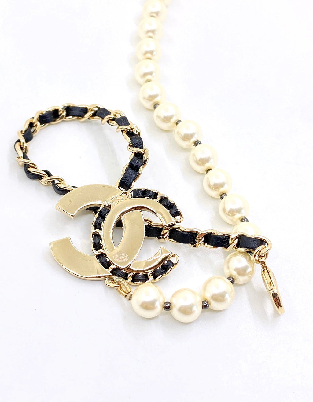 Chanel Leather Pearls 18K Gold Necklace