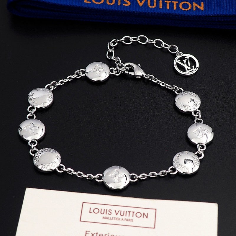 Louis Vuitton Studs Sautoir 18K Gold Bracelet