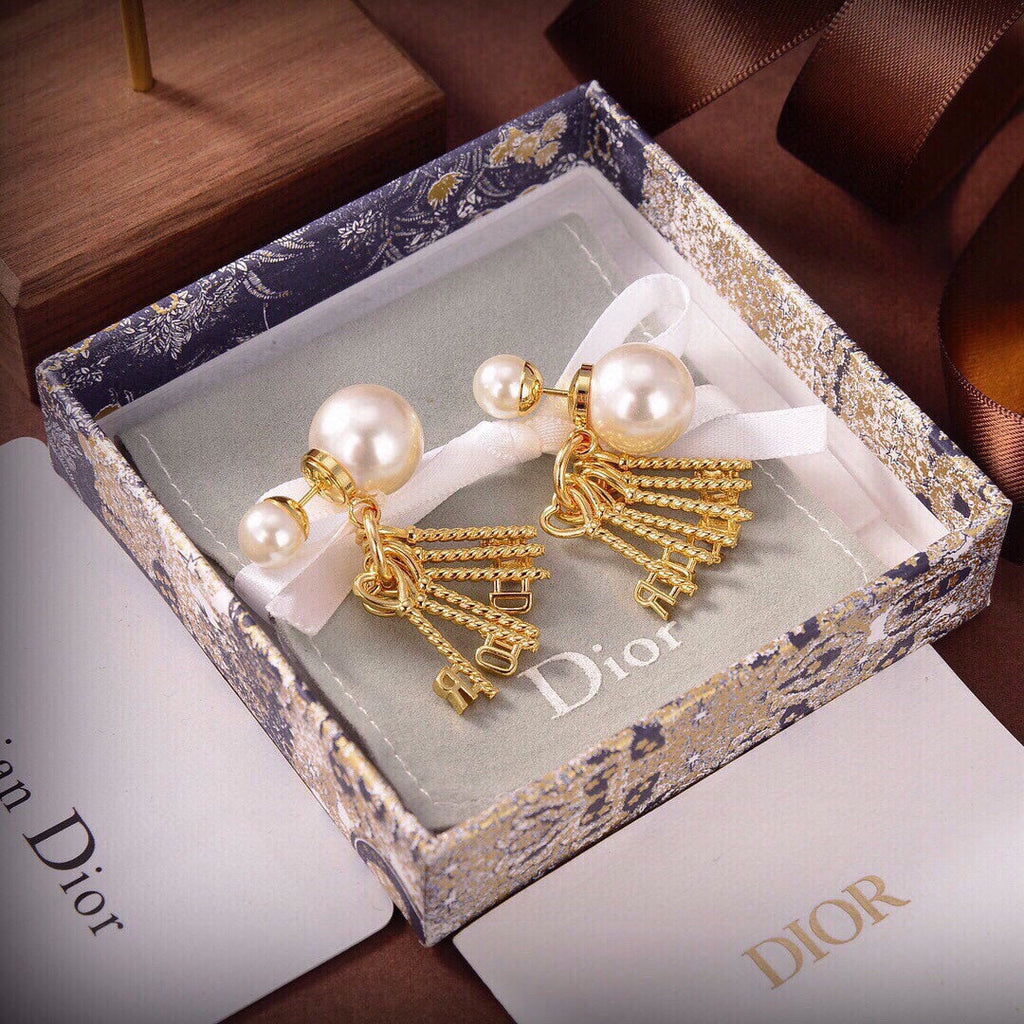 Dior Tassel Pearls 18K Gold Earrings