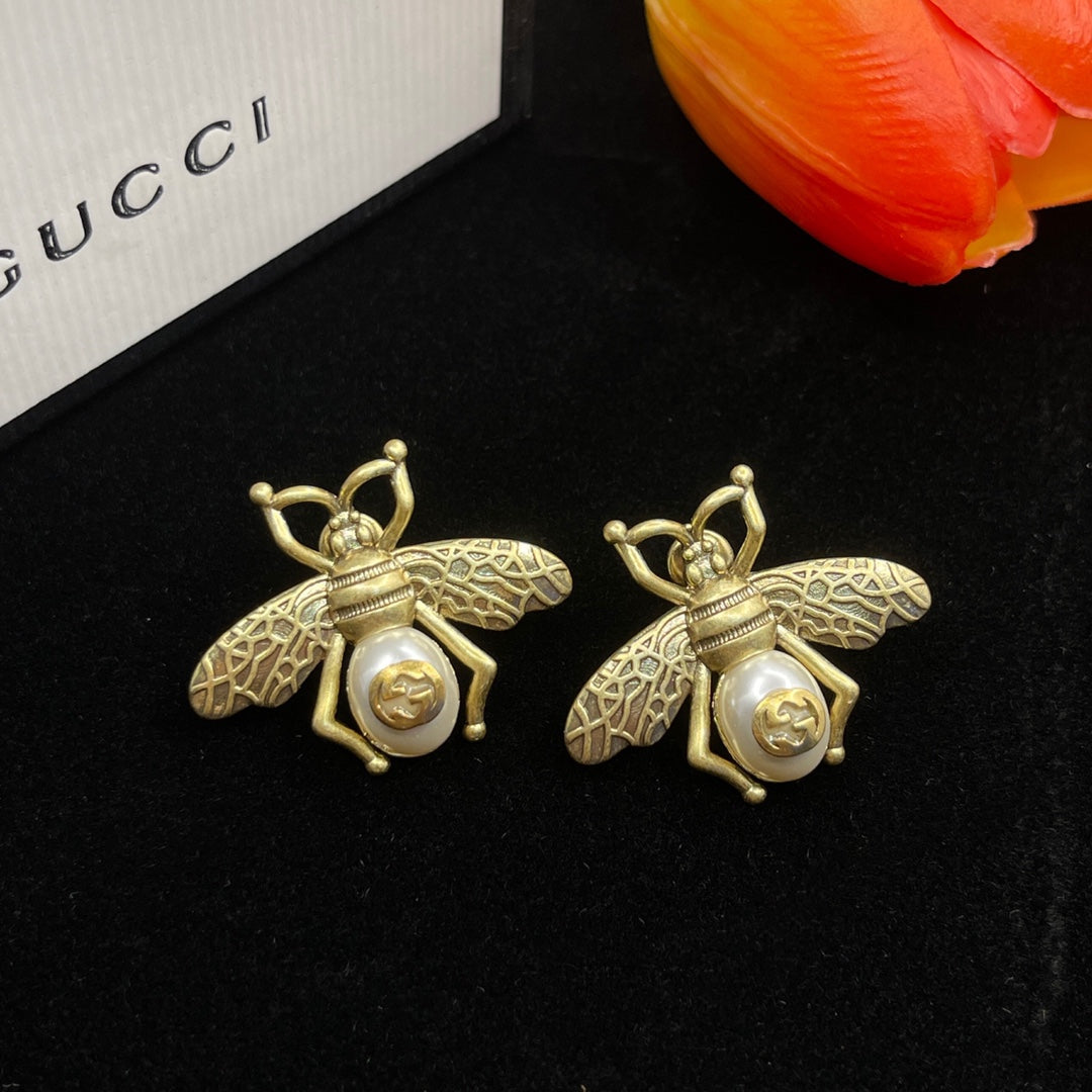 Gucci Double Bee Pearl 18K Gold Earrings