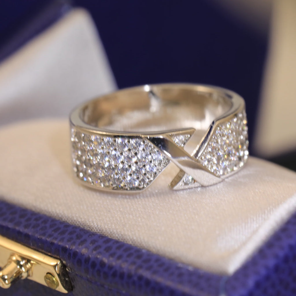 Liens Diamond 18K Gold Ring