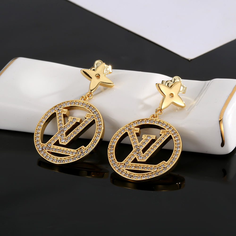 Louis Vuitton Star Pendant 18K Gold Earrings