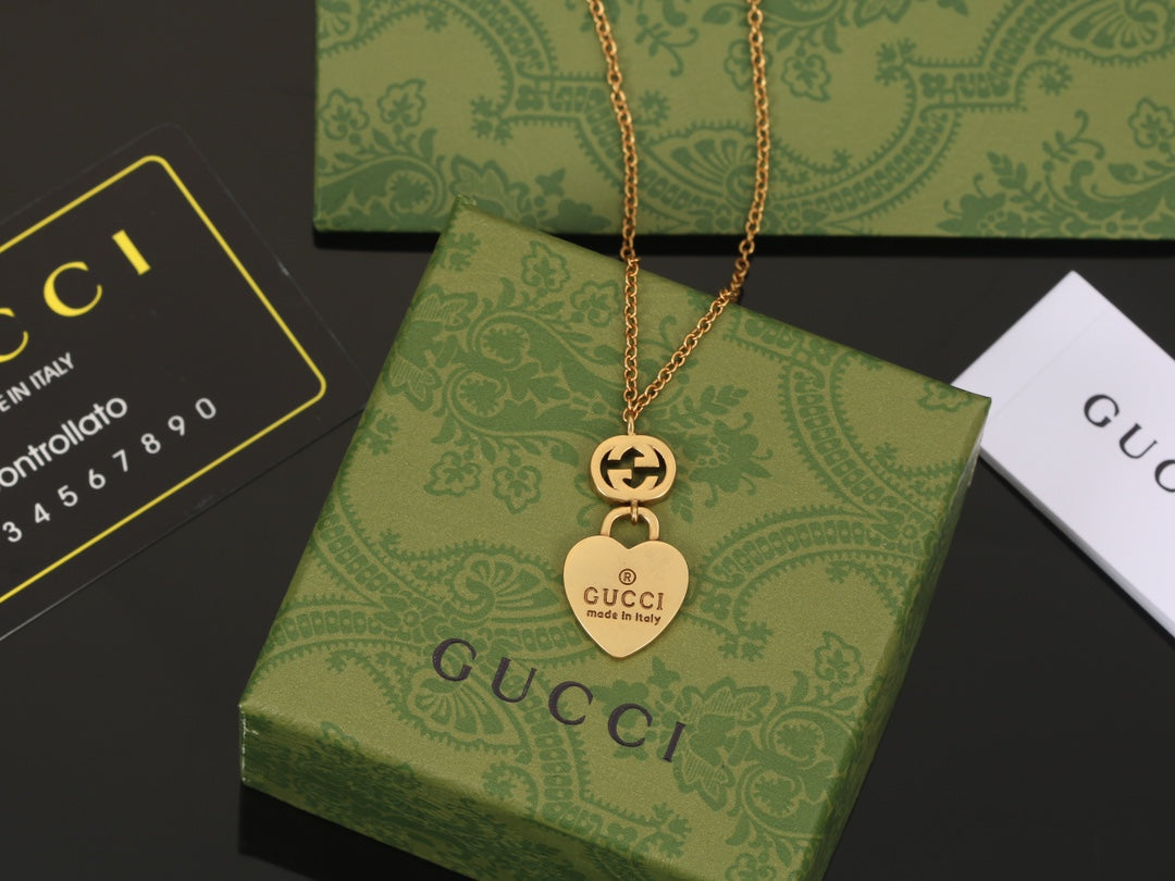 Gucci Double Heart Pendant 18K Gold Necklace