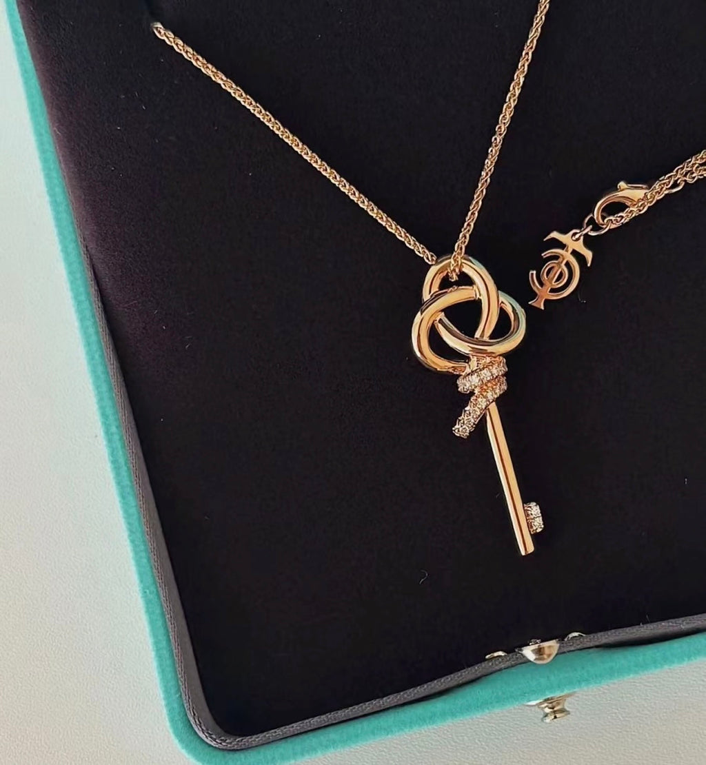 Tiffany Keys Woven Diamonds Medium 18K Gold Necklace