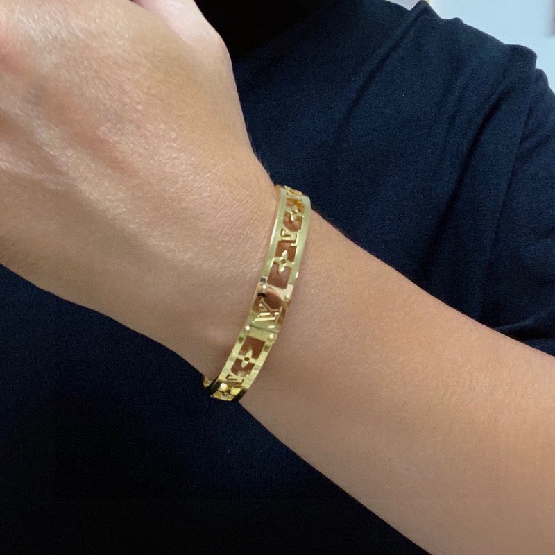 Louis Vuitton Vintage Gold 18K Gold Bracelet