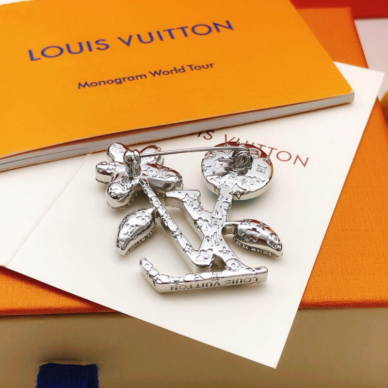 Louis Vuitton Blooming 18K Gold Brooch