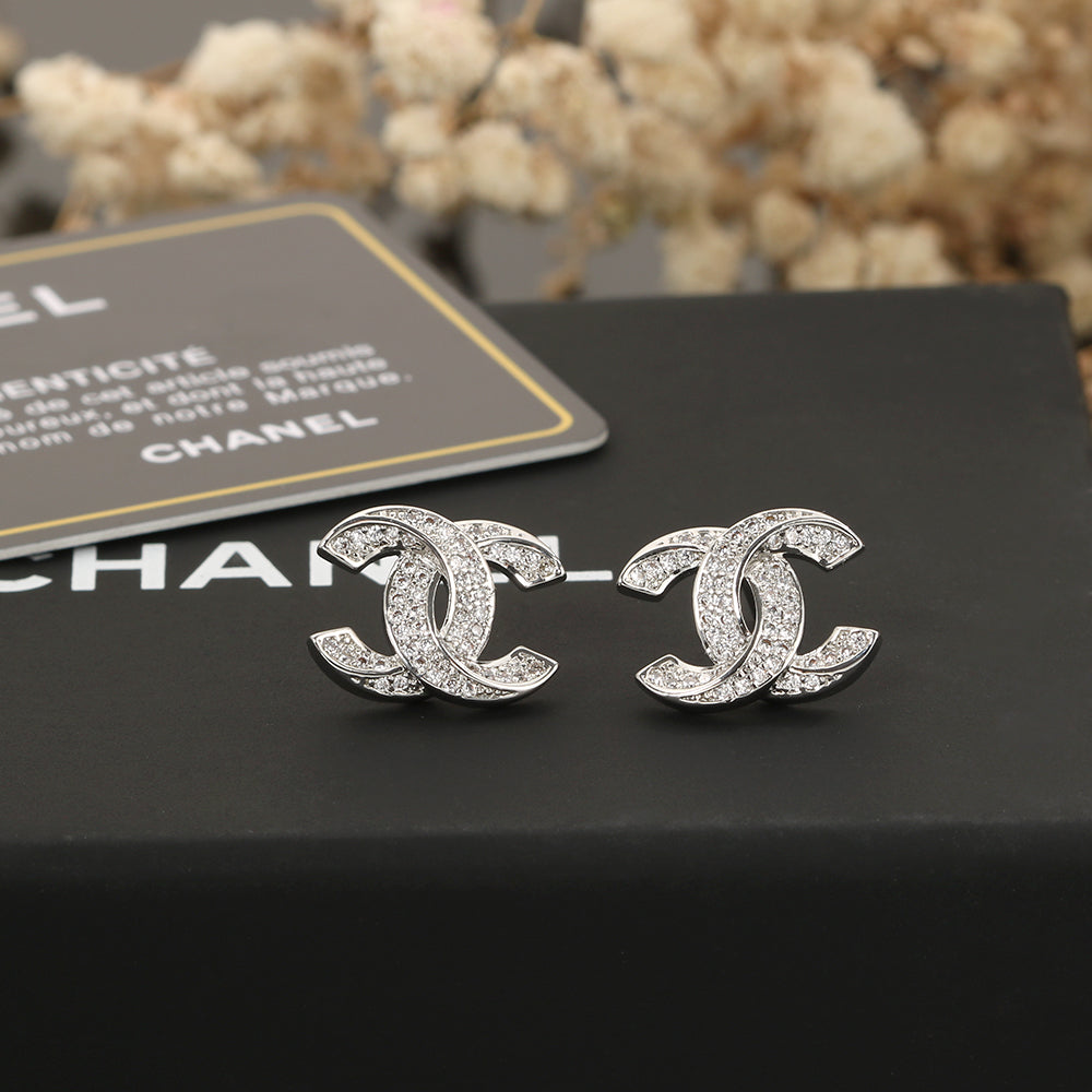 Chanel Diamonds 18K Gold Earrings