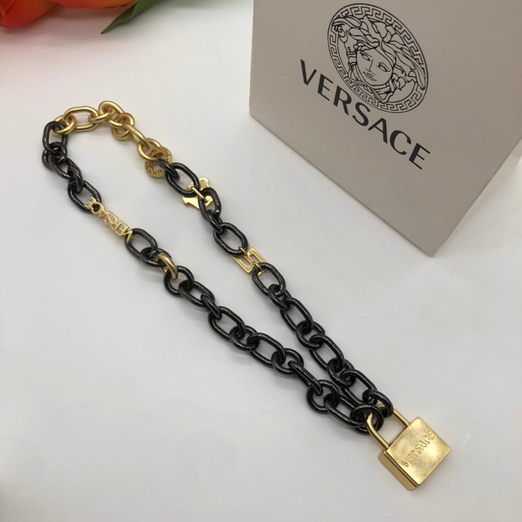 Celine Ver Chain 18K Gold Necklace